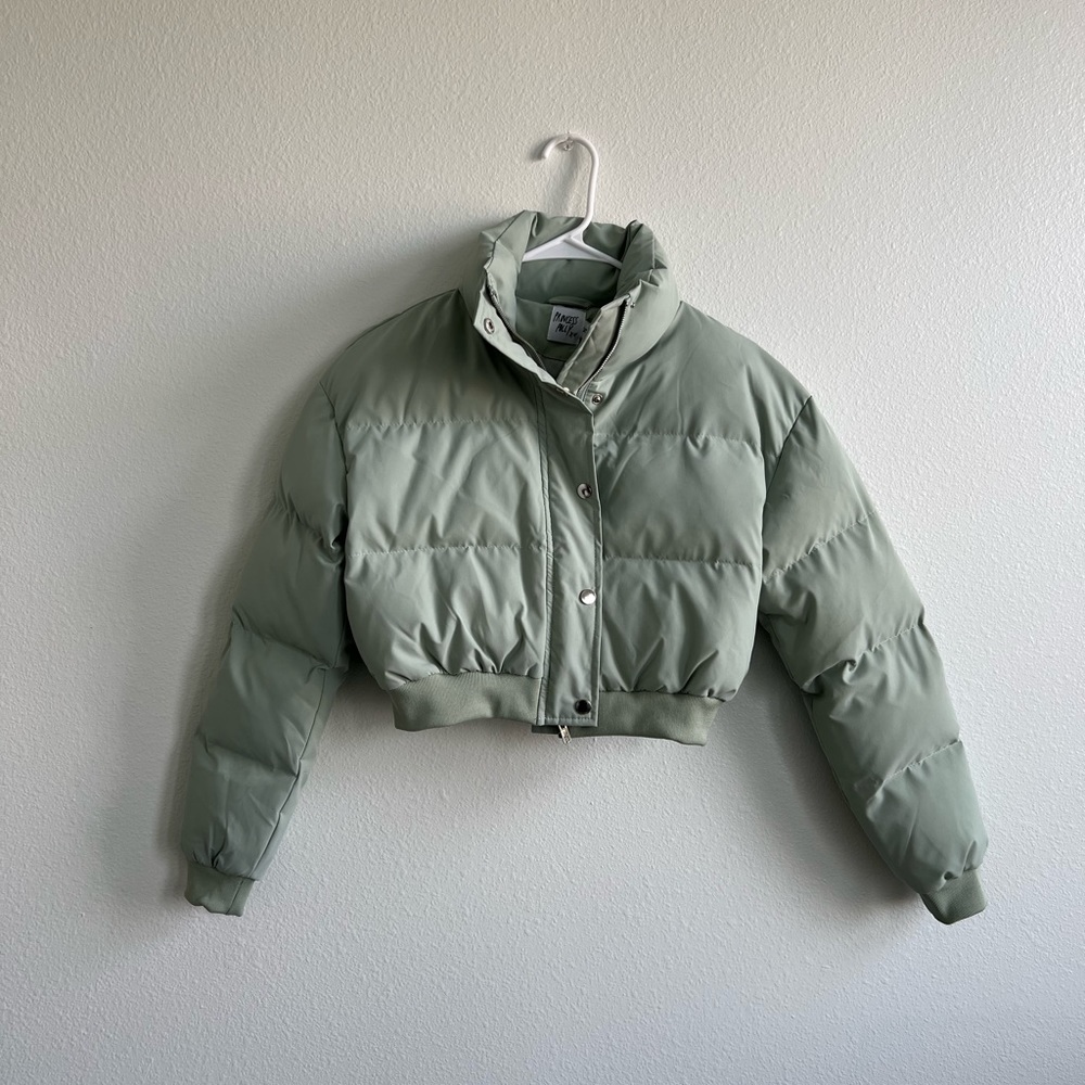 NWT Cropped Puffer - Picture 2 of 6